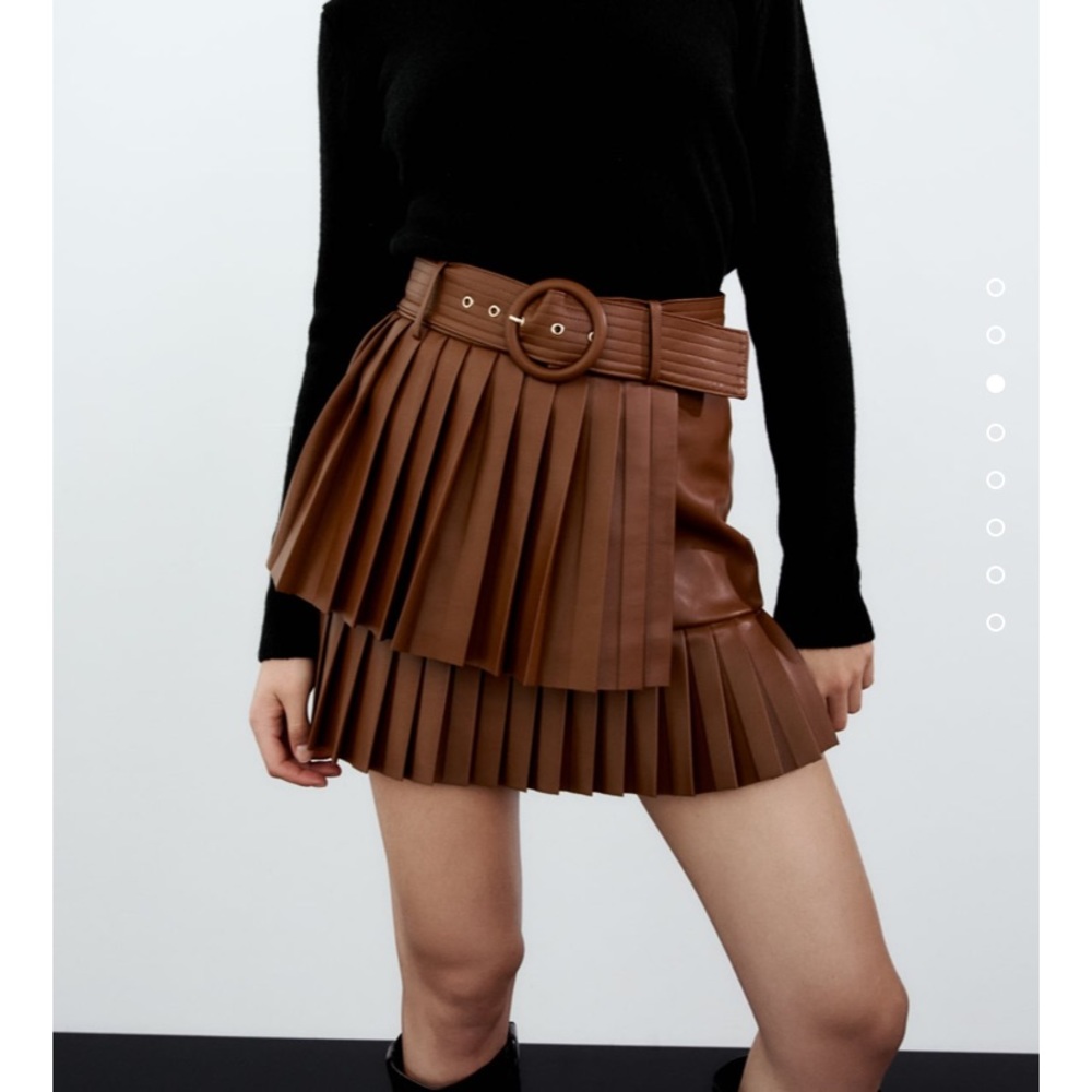 Faux leather pleated skirt